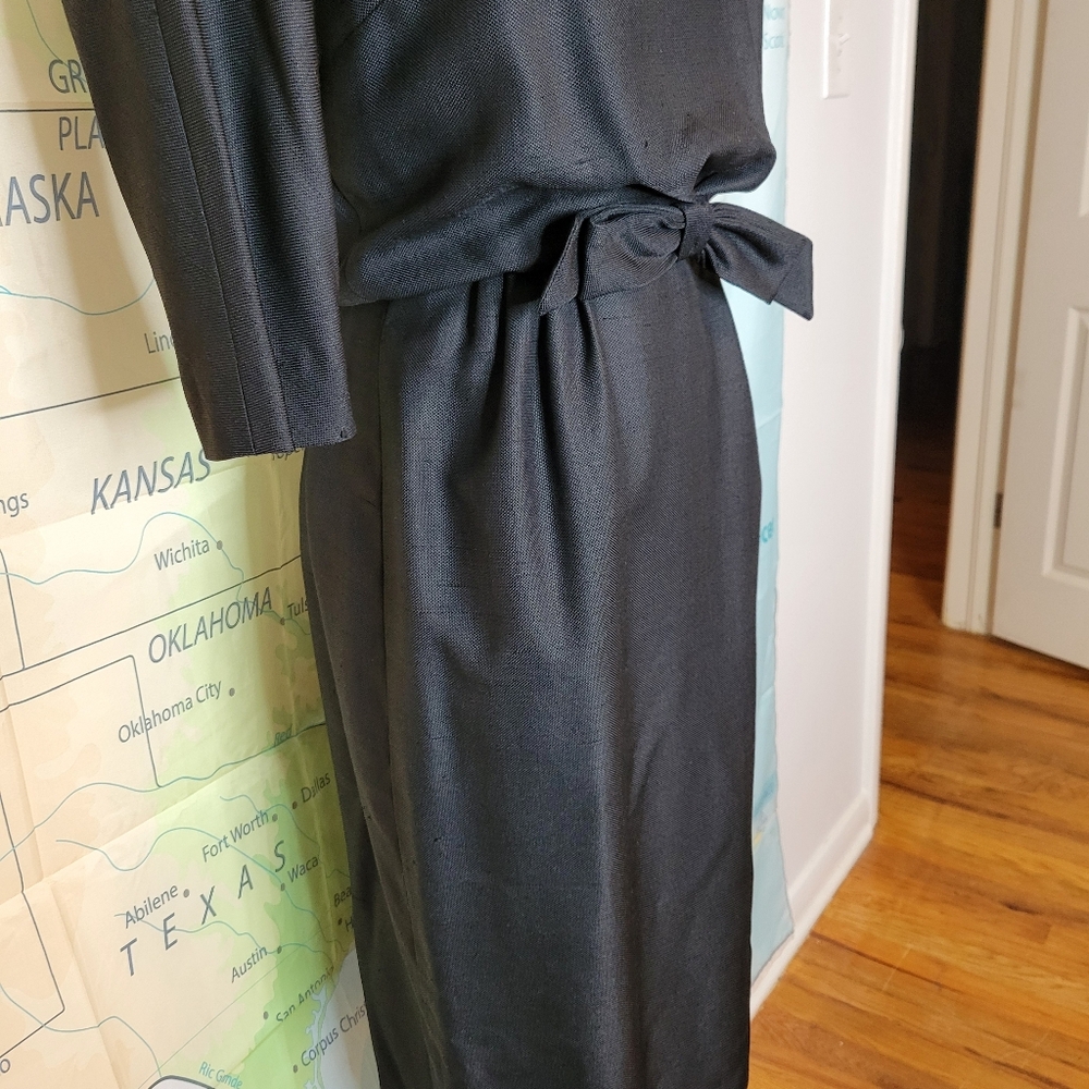 Vintage 1950s Neiman Marcus Elegant Black Dress With Bow Detail On Front - Picture 6 of 16
